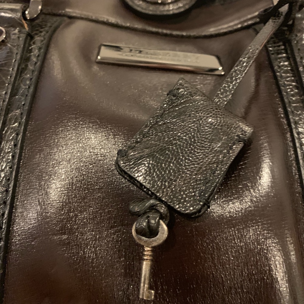 All Leather Burberry Weekend Bag - Picture 2 of 5